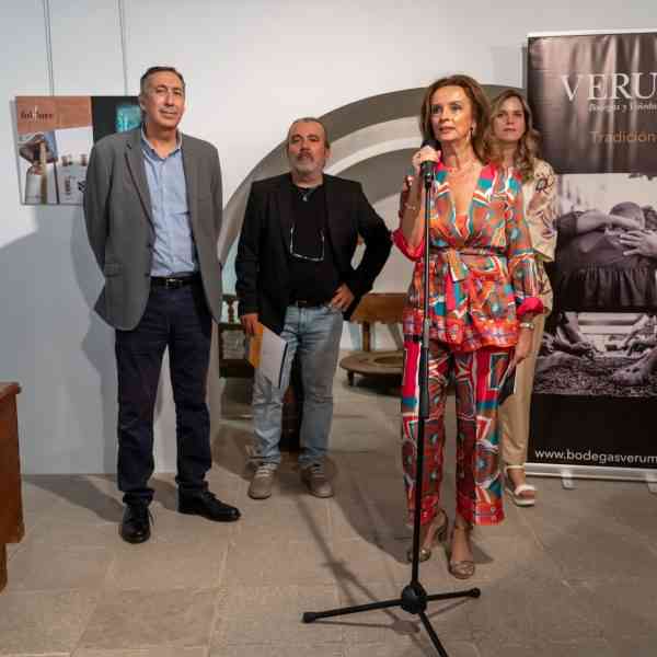 Bodegas Verum inaugura la exposición del concurso nacional de diseño divino Verum