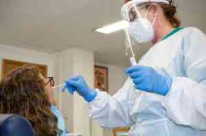 Castilla-La Mancha registró 559 casos por infección de COVID del 5 al 12 de septiembre en personas mayores de 60 años