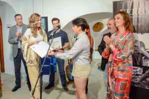 La exposición de los trabajos seleccionados del I Concurso Nacional de Diseño de Producto “Divino Verum” fue inaugurada en Tomelloso