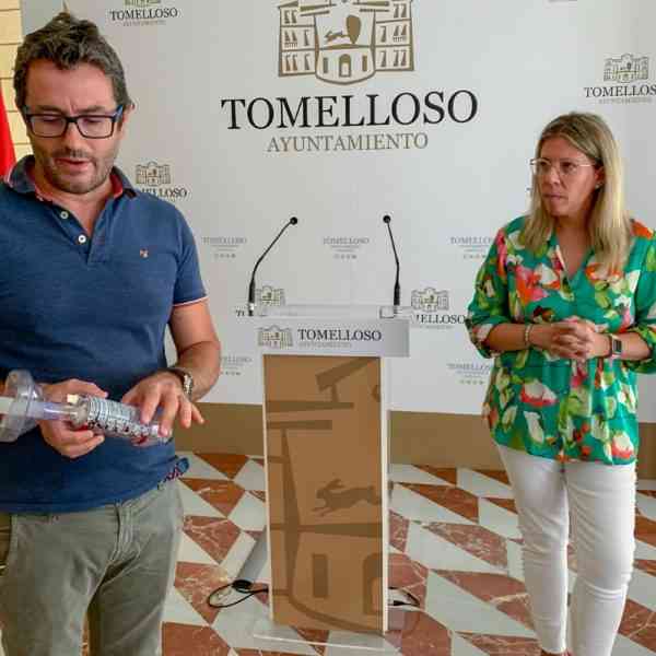 Entregan un ‘kit anti-atragantamiento’ a cada uno de los colegios, institutos y escuelas infantiles de Tomelloso