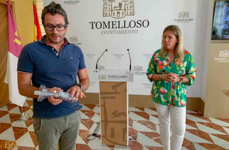 Entregan un ‘kit anti-atragantamiento’ a cada uno de los colegios, institutos y escuelas infantiles de Tomelloso