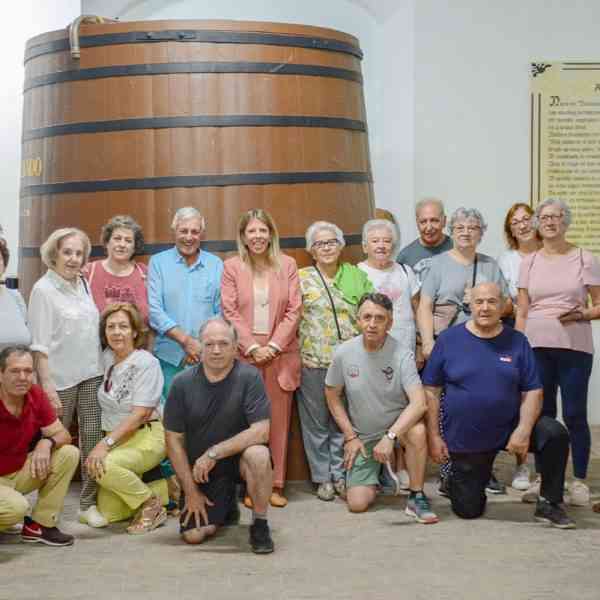 El Programa “Senderismo Urbano y Mantenimiento Físico” para mayores de Tomelloso ahora incluye visitas a espacios de interés cultural o turístico