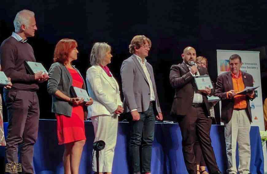 Entregado en Fuenlabrada al ayuntamiento de Tomelloso el Premio a las Buenas Prácticas en Atención Domiciliaria por el servicio ‘Comida Sobre Ruedas’