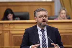 PP y Cs cuestionan las listas de espera sanitarias y los proyectos de infraestructura y PSOE defiende su modelO