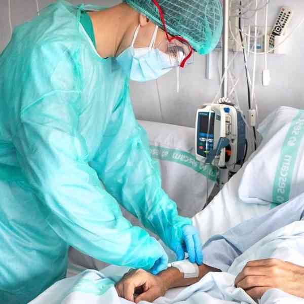 Castilla-La Mancha registró 322 casos en la última semana en personas mayores de 60 años y cinco fallecidos