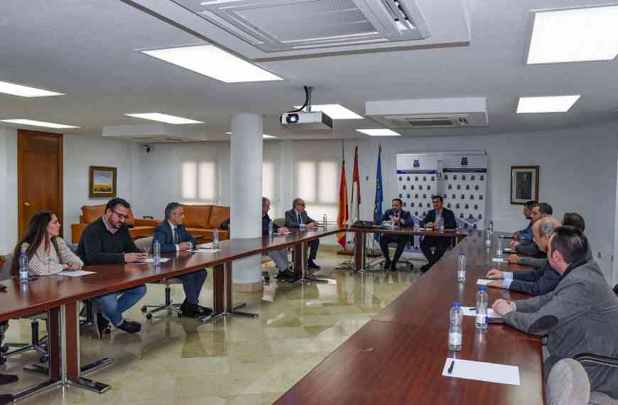 Presidente de APEC ha mostrado su satisfacción porque la Diputación de Ciudad Real se caracteriza por ser una administración “muy inversora”