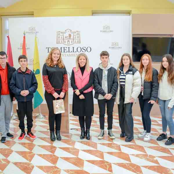 Celebrado el sorteo de la cesta solidaria del IES Airén en el ayuntamiento de Tomelloso