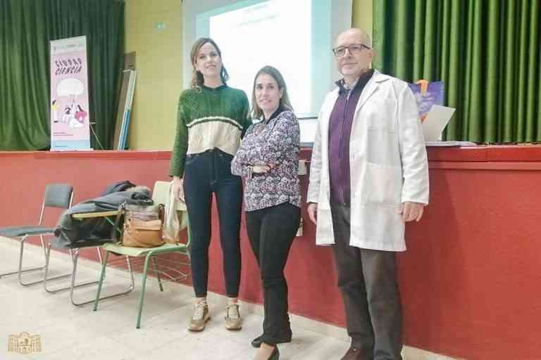 Celebrado el taller “¿Qué comemos? ¿Qué deberías comer? dieta mediterránea en la población española” con participación de estudiantes de Tomelloso