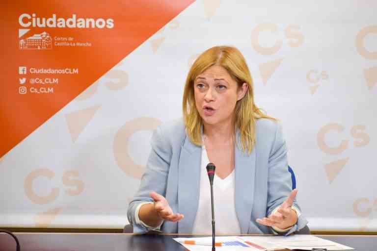 Picazo advierte que el dejar los pueblos y ciudades en manos del bipartidismo y los extremistas sería «una gran regresión»