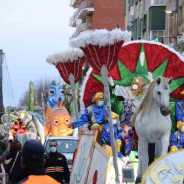 La agenda de los Reyes Magos en Manzanares de este jueves iniciará a mediodía en la carpa de La Pérgola y la Cabalgata dará inicio a las  17:30 h