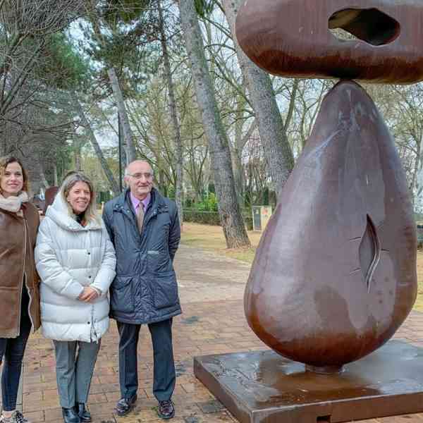 Inauguración de la Exposición de Esculturas Monumentales de Juan Méjica en Tomelloso