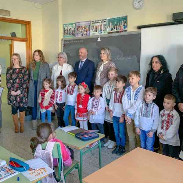Los colegios José María del Moral y Maternidad de Tomelloso celebran un homenaje a la cultura rumana