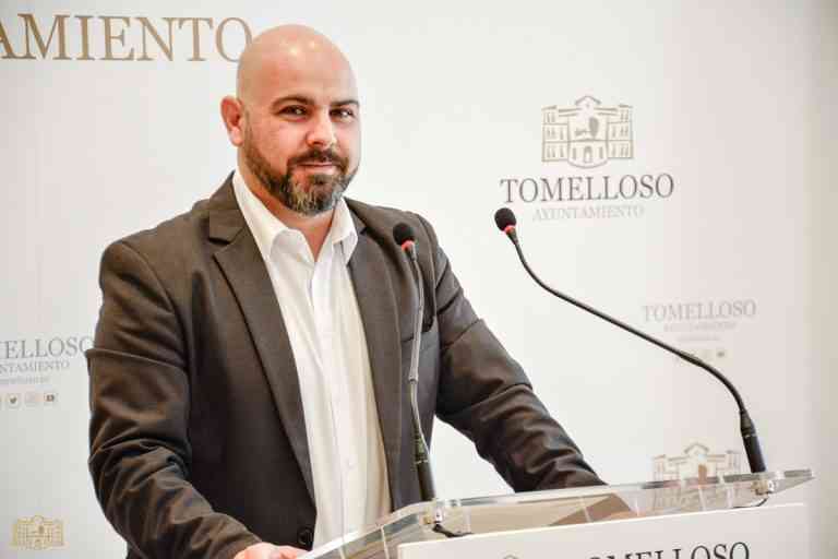 El concejal Francisco José Barato informa sobre el presupuesto municipal 2022 de Tomelloso con una liquidación positiva de 260.322 €.