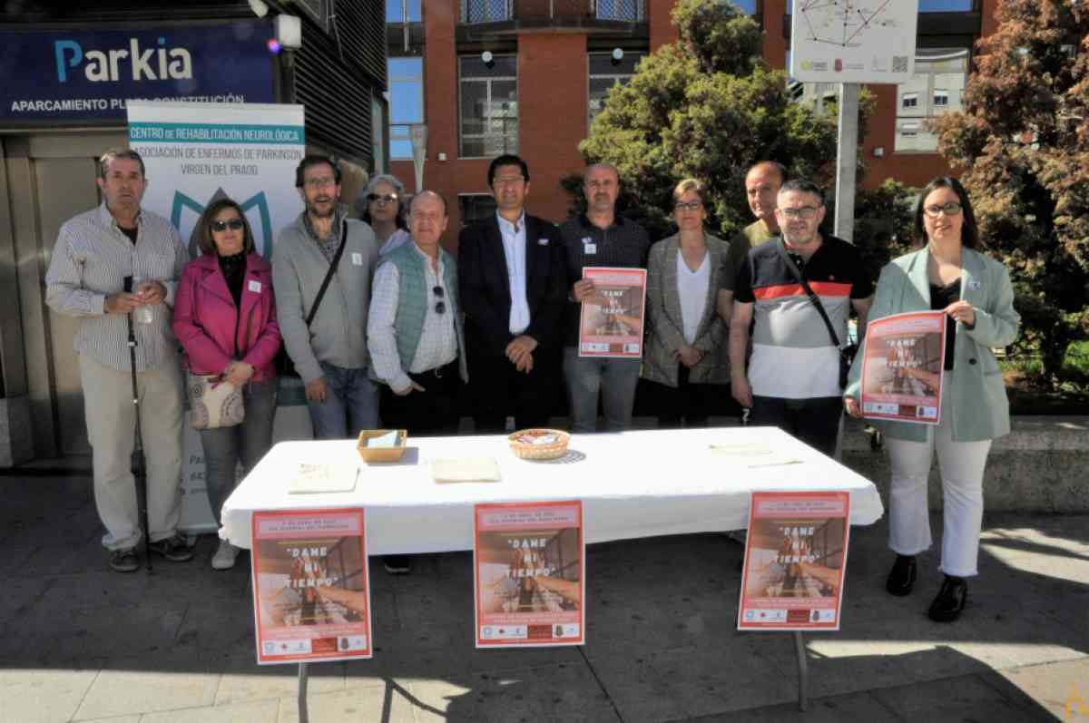 En el Día Mundial del Parkinson, Caballero muestra su apoyo a la Asociación de Enfermos de Parkinson Virgen del Prado.