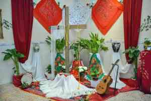 Título: Participa en el Concurso Local de Cruces de Mayo de Tomelloso y gana premios de hasta 500 euros Descripción: ¡Ven y demuestra tu creatividad en el Concurso Local de Cruces de Mayo de Tomelloso! Podrás ganar premios en efectivo de hasta 500 euros para los tres primeros clasificados. ¡No pierdas esta oportunidad de mostrar tu talento y llevar a cabo una tradición única!