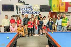 Funcionarios locales participan en el entrenamiento de la Escuela de Billar del Club Billar Casino de Tomelloso.