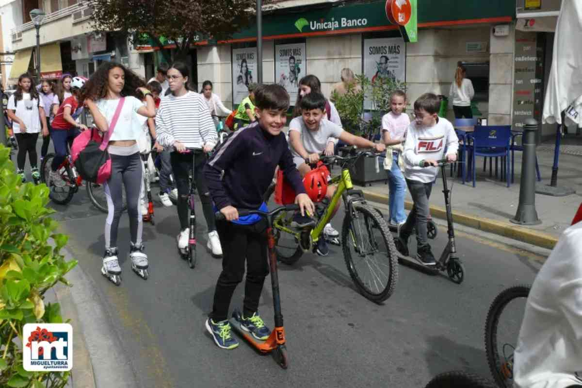 «CEIP El Pradillo de Miguelturra celebra el Día sobre Ruedas por la Igualdad y la Convivencia el 31 de marzo»
