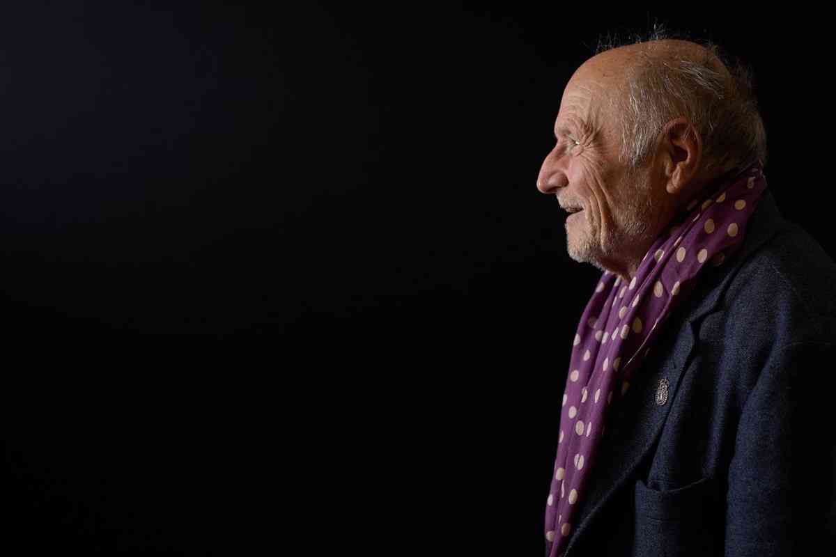 Antonio López, presidente de honor del certamen «Valduero con las Bellas Artes», pronostica la futura presencia de piezas de Inteligencia Artificial en los museos.