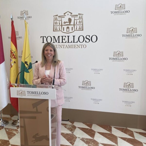 La alcaldesa Jiménez se retira de Tomelloso resaltando su administración en la prevención de la atribución indebida de logros.