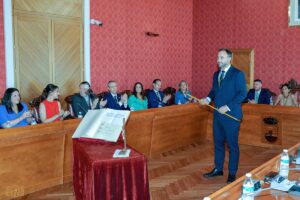 Javier Navarro Muelas, el nuevo alcalde de Tomelloso, promete combatir la problemática de la ocupación indebida de viviendas.