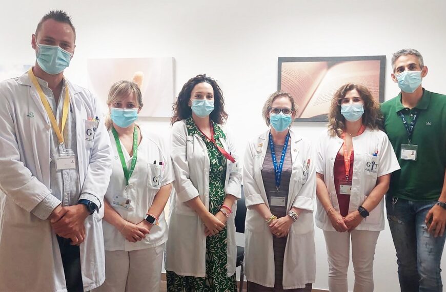 El personal laboral en Tomelloso contará con un código de colores para facilitar su identificación por parte de los pacientes