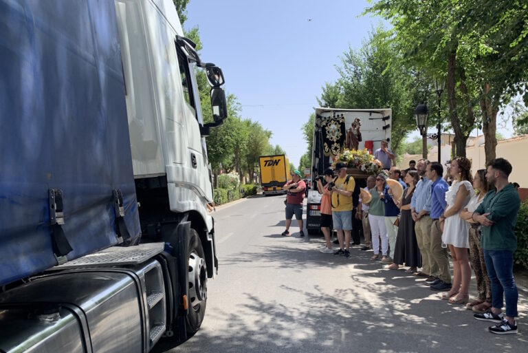 Celebrado el desfile de San Cristóbal en Tomelloso con participación de 170 vehículos y la presencia del alcalde
