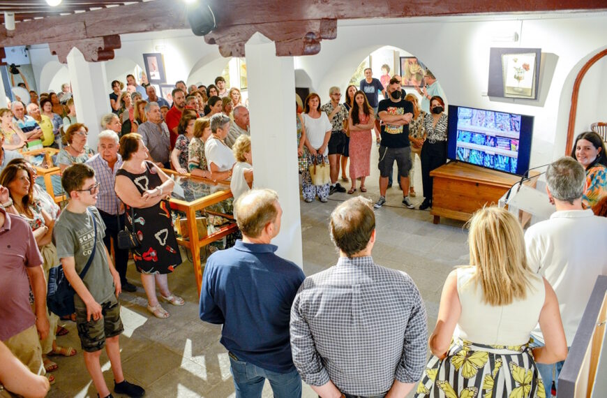 Inaugurada “Efecto Cristal” primera exposición de la Asociación Arrakis en Posada de los Portales de Tomelloso hasta el 30 de julio