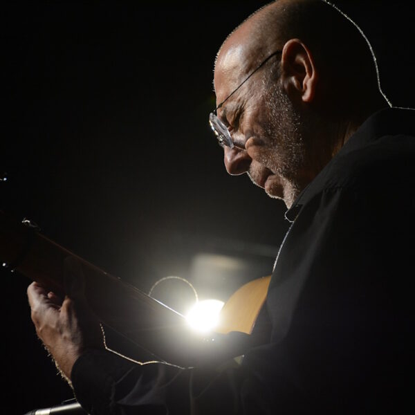 El guitarrista Óscar Herrero designado Tomellosero Ausente  en el marco de la Feria y Fiestas 2023