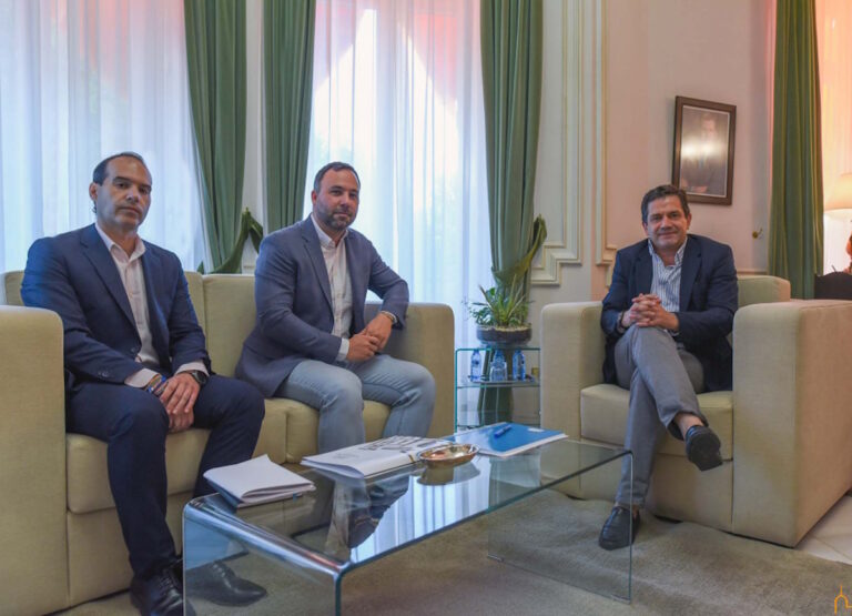 Planteamiento de Navarro sobre la importancia de reactivar la Unidad de Extranjería de la Policía Nacional en Tomelloso