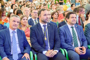 Miguel Ángel Valverde asiste a la inauguración de las Feria y Fiestas de Tomelloso 2023 en honor a la Virgen de las Viñas