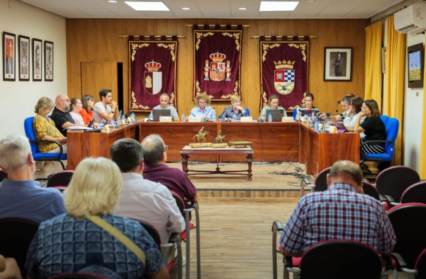 El Gobierno regional recibe la aprobación del pleno para solicitar una UCI para el Hospital de Tomelloso.