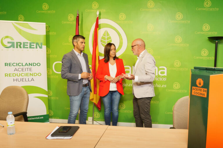 Comsermancha instalará 166 contenedores para el reciclaje de aceite usado.