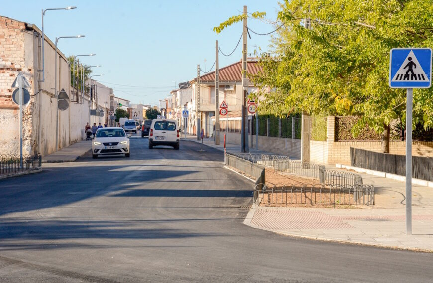 Reforma terminada: Ahora es posible transitar por la calle Estación de Tomelloso desde la calle Airén hasta Rodríguez Marín