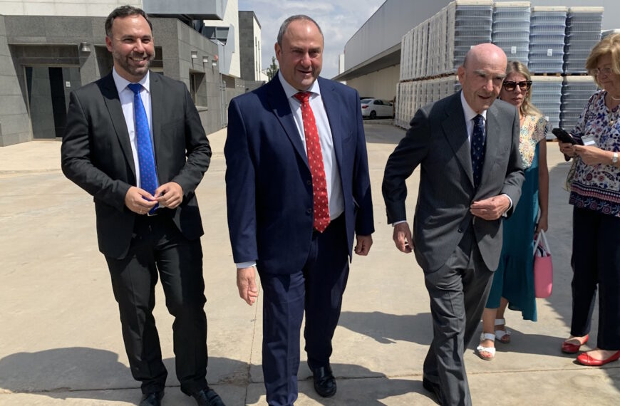 Cooperativa Virgen de las Viñas de Tomelloso organiza Encuentro del sector vitivinícola de CLM para la campaña de la vendimia 2023