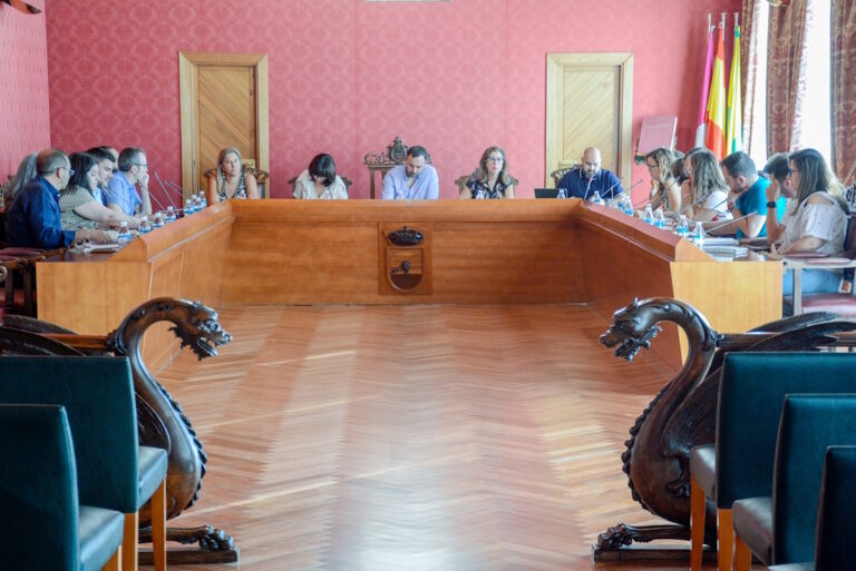 El equipo socialista anterior en Tomelloso agotó el presupuesto municipal, dejando un déficit de 2,9 millones de euros.