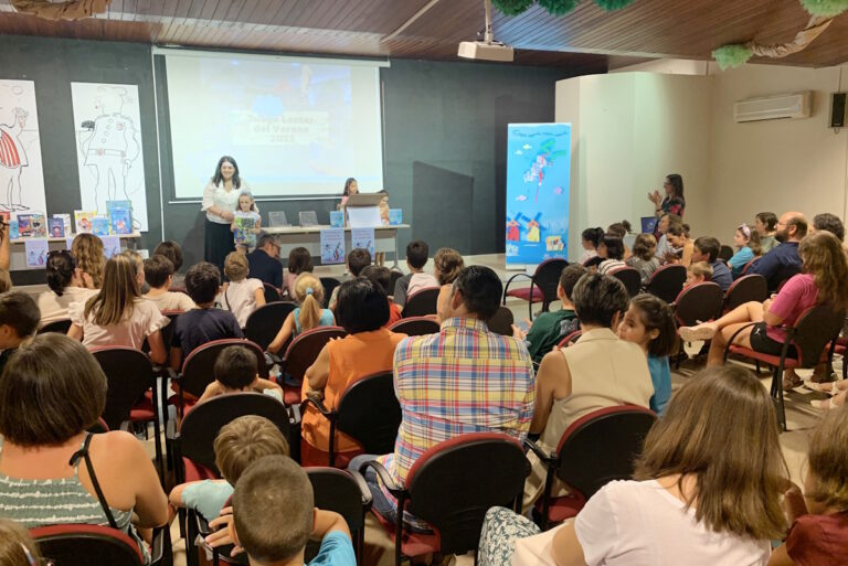 Finalizó en Tomelloso el Juego Lector del Verano con el lema “Seguir leyendo, seguir soñando” y participación de 110 niños