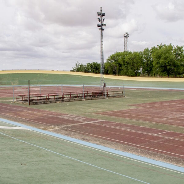 Cierre hoy 5 de septiembre de la Ciudad Deportiva de Tomelloso debido al robo de cable de cobre a partir de las 20:30 h.