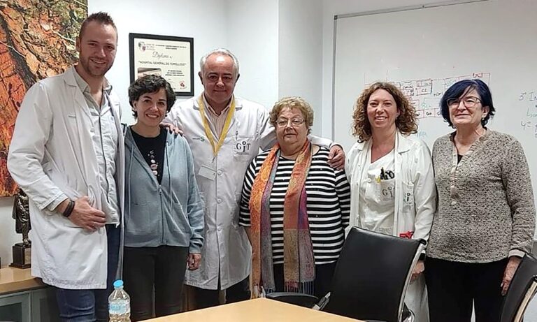 El equipo directivo de la Gerencia de Tomelloso mantiene un encuentro con los responsables de la Coordinadora por la Sanidad Pública