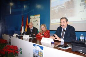 El impulso del Gobierno de Castilla-La Mancha hacia la inclusión de enfermeros en roles de gestión: un factor fundamental para el progreso del sistema de salud.