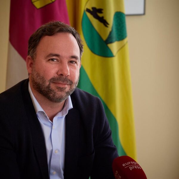 Plan de Desarrollo para Mejorar Infraestructura y Servicios en Tomelloso: Nuevas Rutas, Biblioteca y Centro Comercial en Agenda Legislativa.