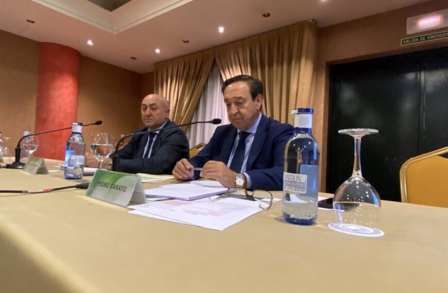 El Presidente de Asaja pide mejoras en las infraestructuras de riego durante la reunión de la Asociación en Ciudad Real