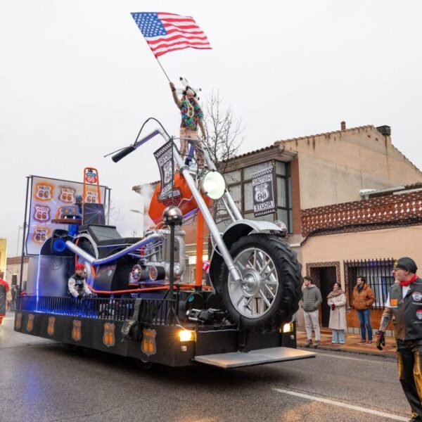 Argamasilla de Alba vive un Carnaval de ensueño con su Gran Desfile de Comparsas