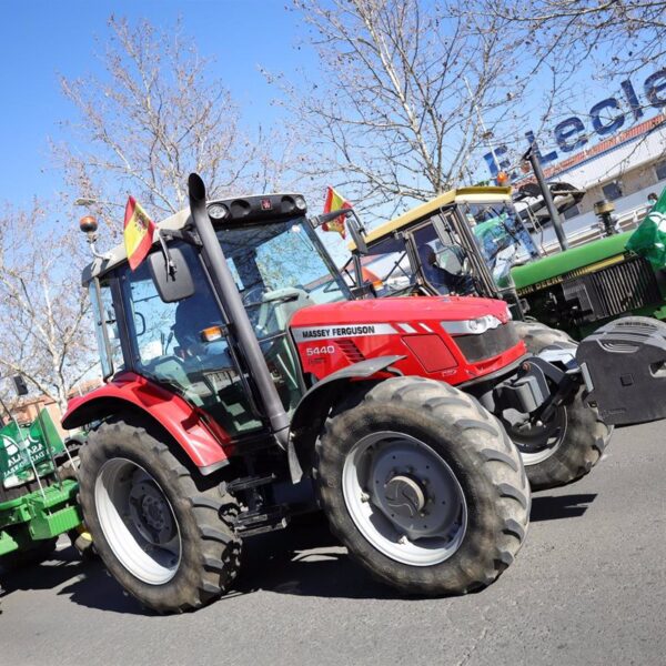 Protestas no autorizadas de agricultores se multiplican en Castilla-La Mancha ante convocatorias anticipadas