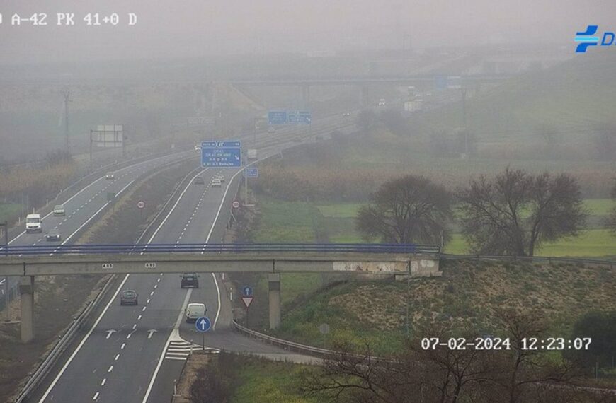 Intervención de la Guardia Civil en la A42 cerca de Illescas para Aliviar el Atasco mientras la Manifestación se Disuelve sin Incidentes