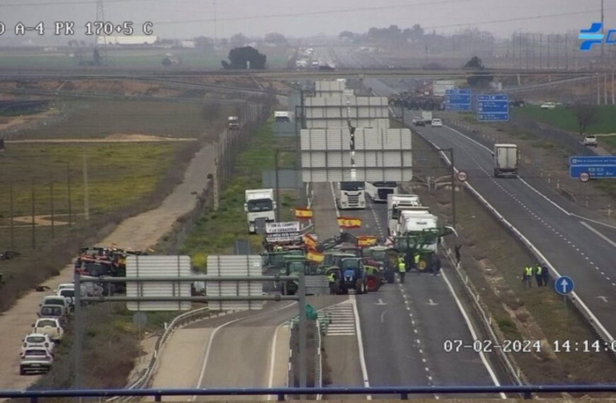 Productores independientes pondrán fin al bloqueo en A-4 Manzanares a las 16:00, separándose de la protesta sindical.