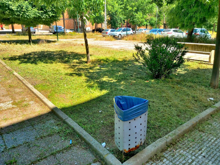 Acciones de limpieza en espacios verdes en Pozo Norte, Fraternidad, El Poblado y alrededores de la estación AVE