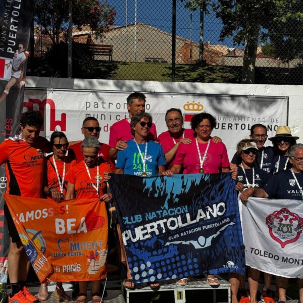 El Club Natación Puertollano arrasa en el Campeonato Regional Máster