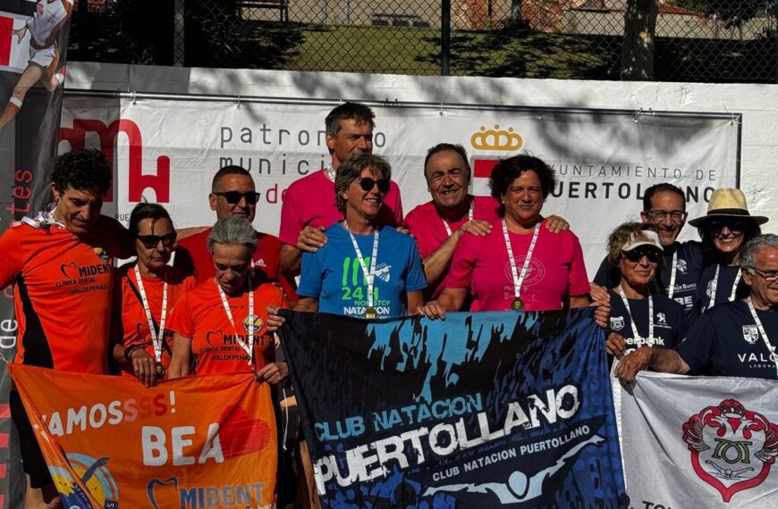 El Club Natación Puertollano arrasa en el Campeonato Regional Máster