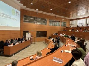 La formación especializada en negocios cooperativos potencia la competitividad en el ámbito colaborativo