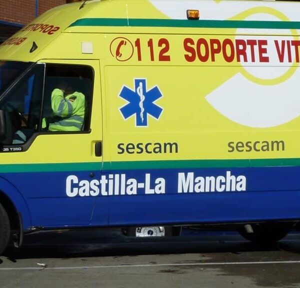 Un hombre es trasladado al hospital tras ser golpeado con un hacha en una reyerta en Tomelloso